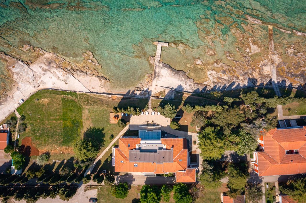 Villa Valdepian Apartments Савудрия Екстериор снимка