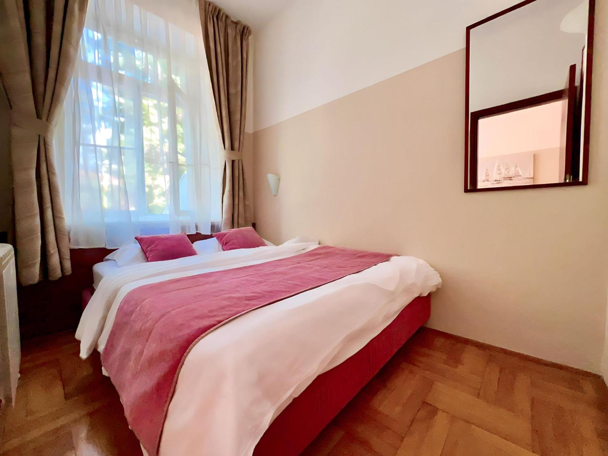 Villa Valdepian Apartments Савудрия Екстериор снимка