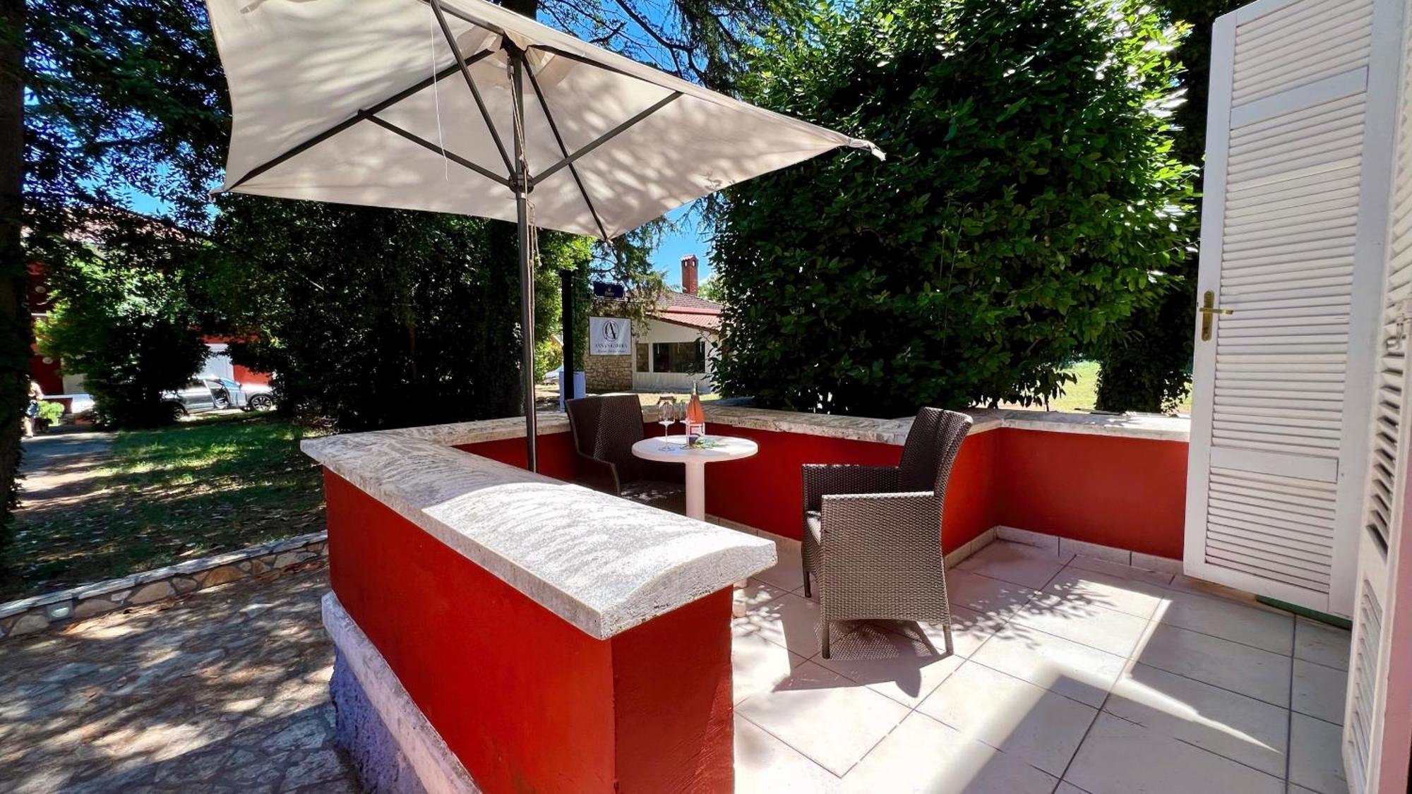 Villa Valdepian Apartments Савудрия Екстериор снимка