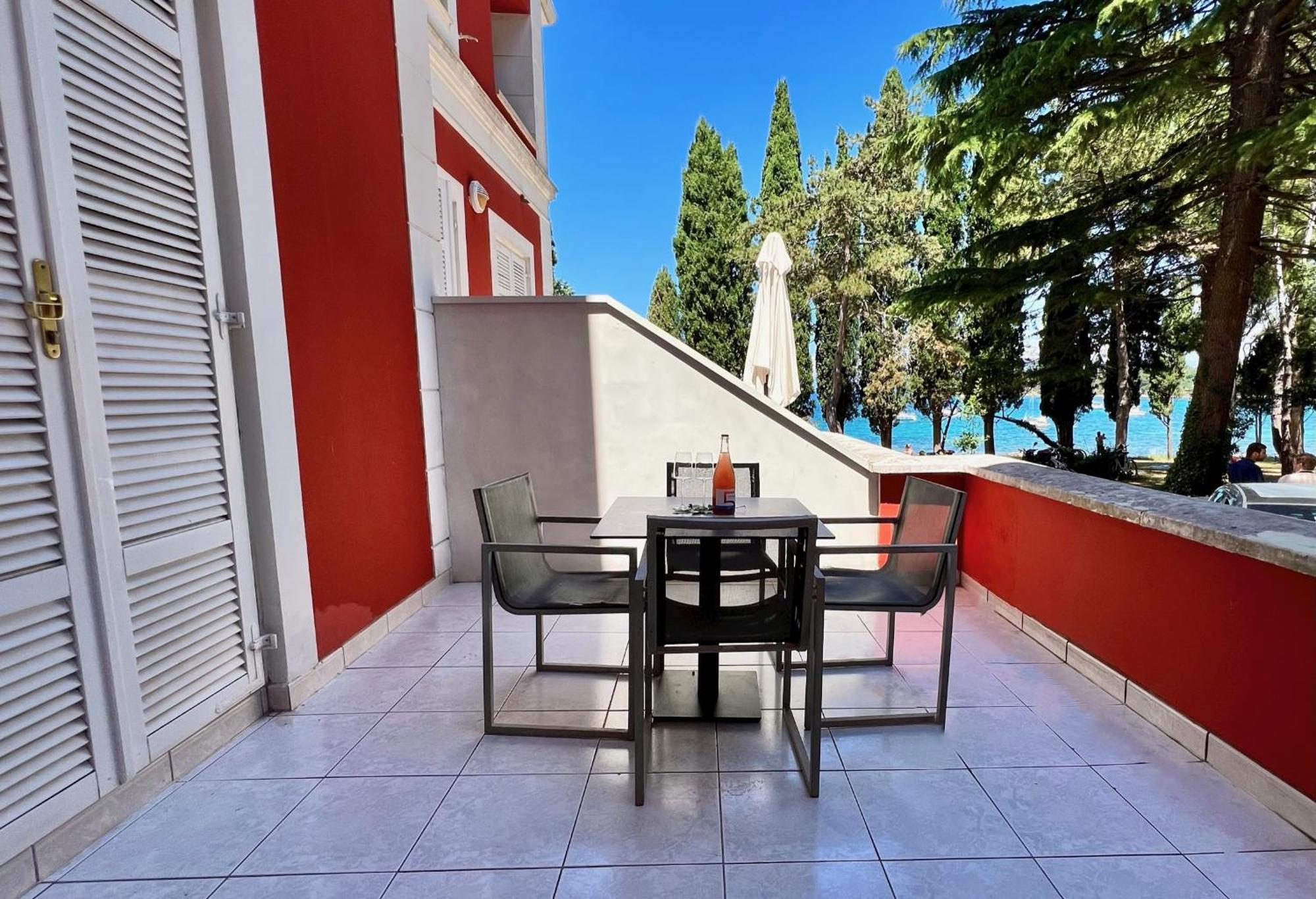 Villa Valdepian Apartments Савудрия Екстериор снимка