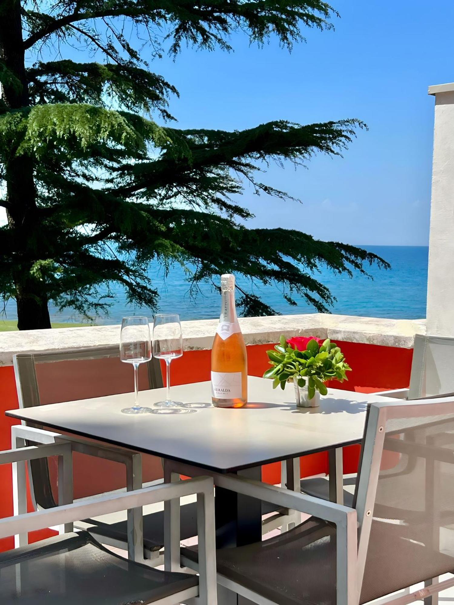 Villa Valdepian Apartments Савудрия Екстериор снимка