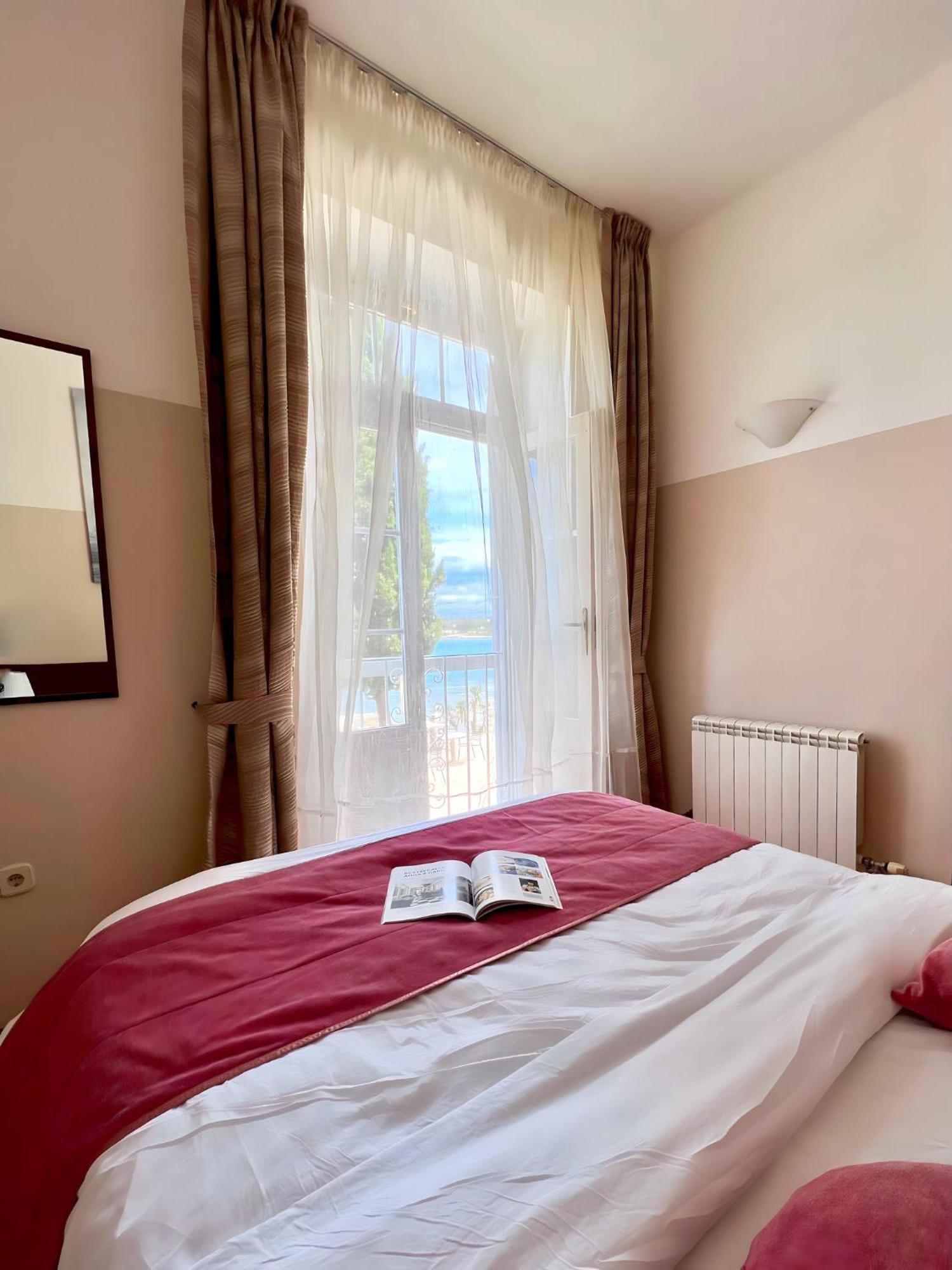 Villa Valdepian Apartments Савудрия Екстериор снимка